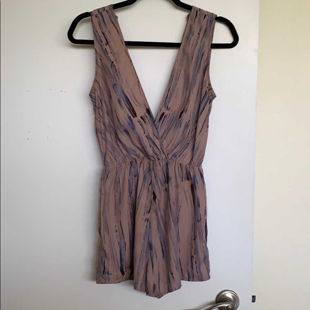 Romper - Picture 2 of 3